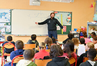 rencontre avec Antoine Cornic skipper et la classe de CM1 de Pierre de Coubertin