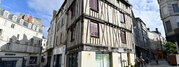 Maison à pans de bois 8 place des Halles